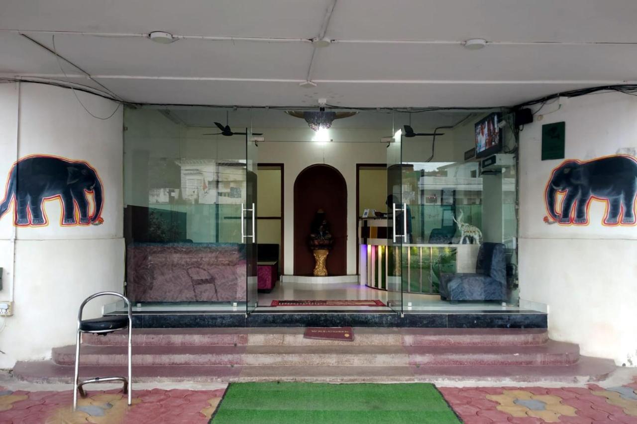 Hotel Kumkum Chhaya Panna Exterior photo
